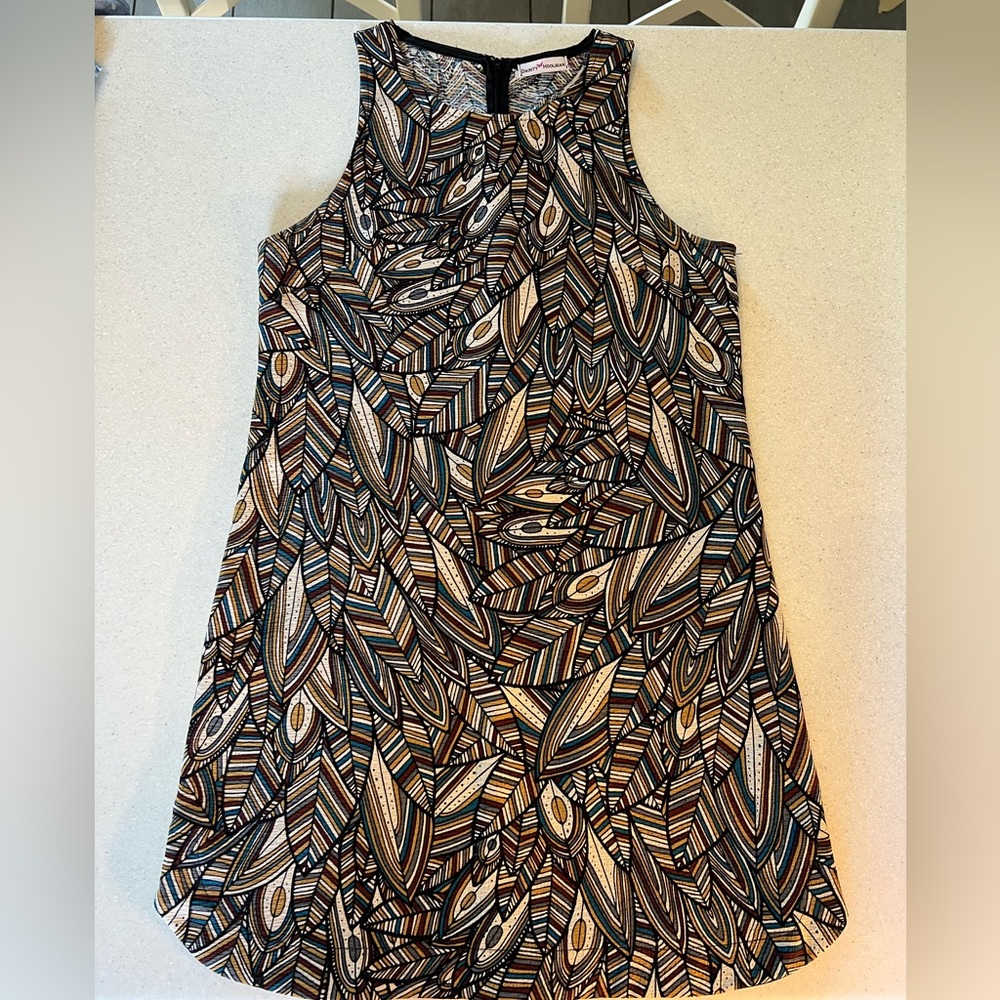 Dainty hooligan, feather print short sleeve dress, size small